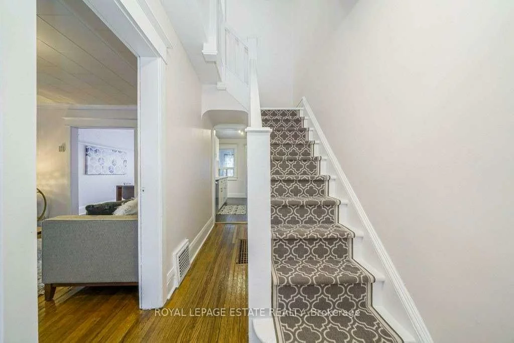 212, Lawlor, East End-Danforth, Toronto