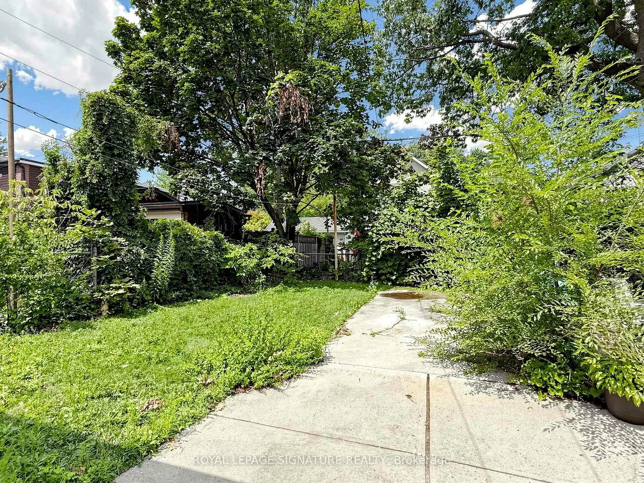 8, Harris, East End-Danforth, Toronto