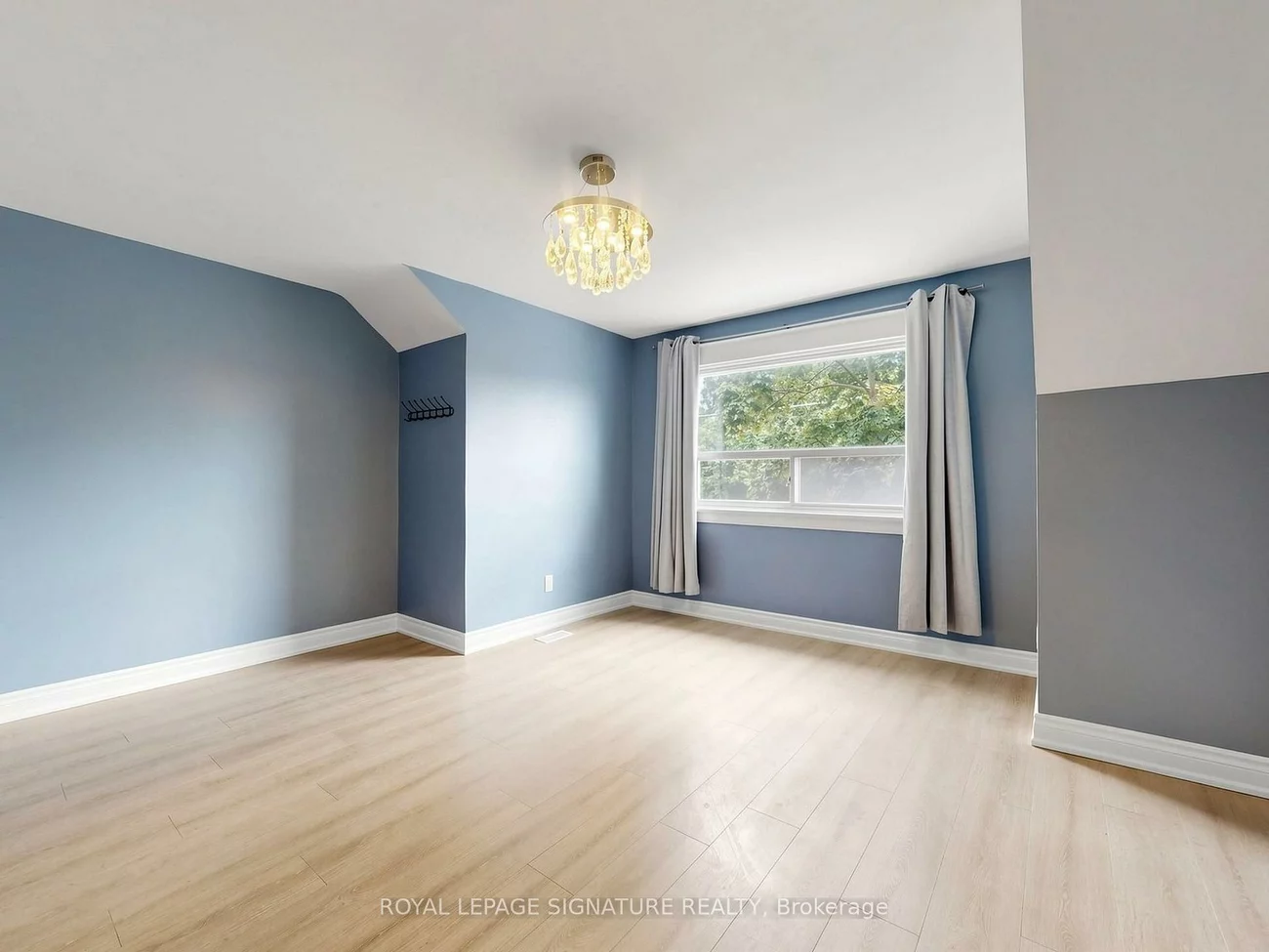 8, Harris, East End-Danforth, Toronto