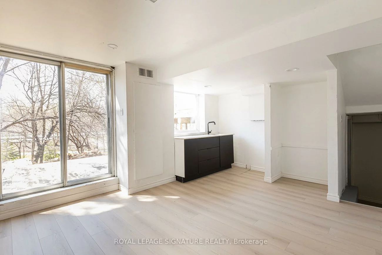 14, Benadair, Woburn, Toronto