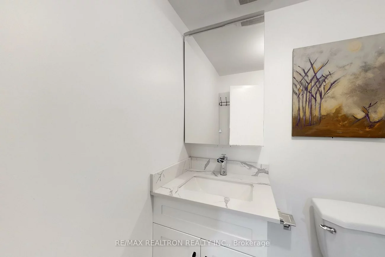 40, Sesame, L'Amoreaux, Toronto