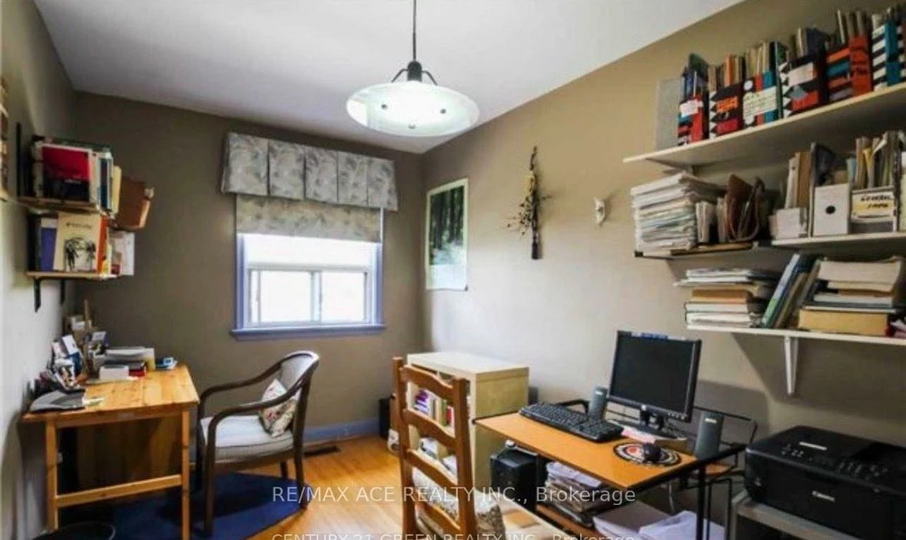 18, Roseglor, Bendale, Toronto
