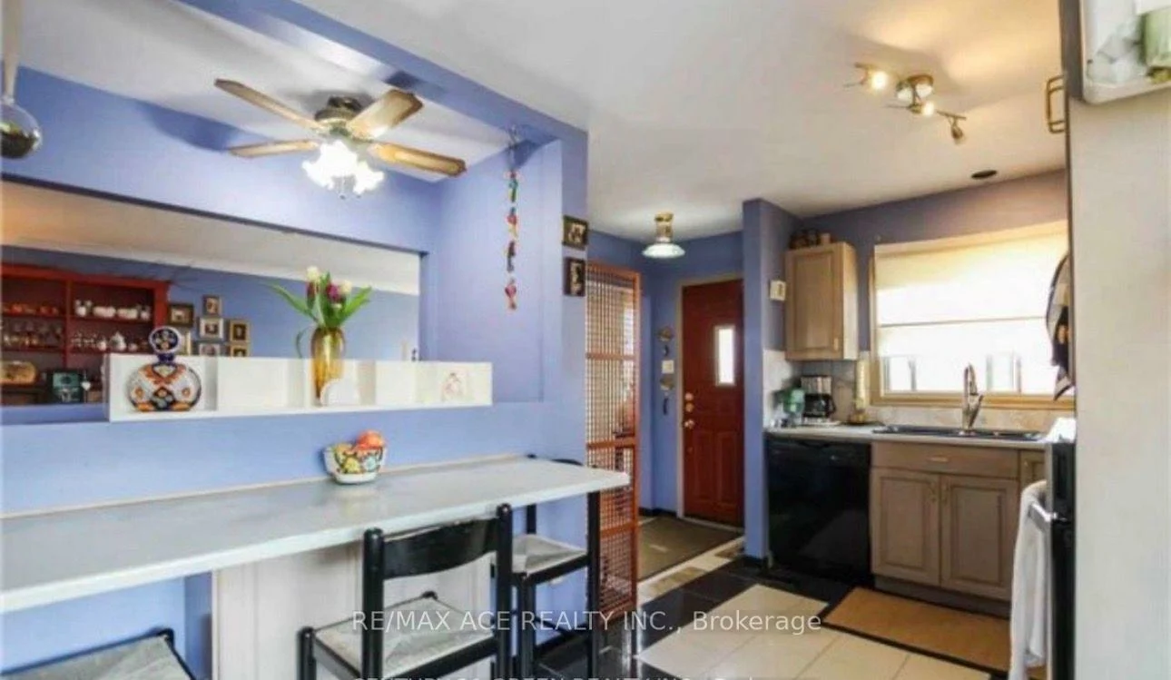 18, Roseglor, Bendale, Toronto