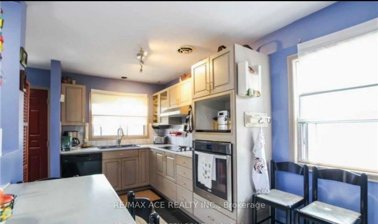18, Roseglor, Bendale, Toronto