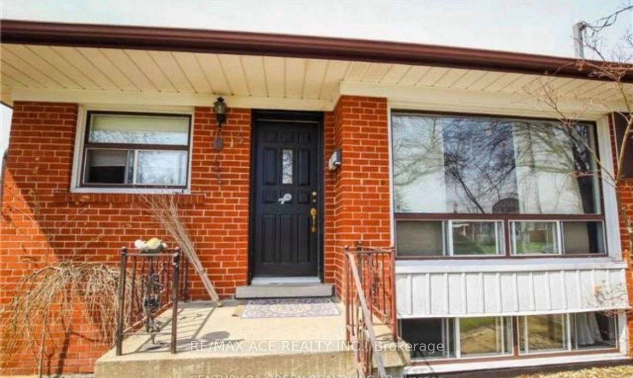 18, Roseglor, Bendale, Toronto