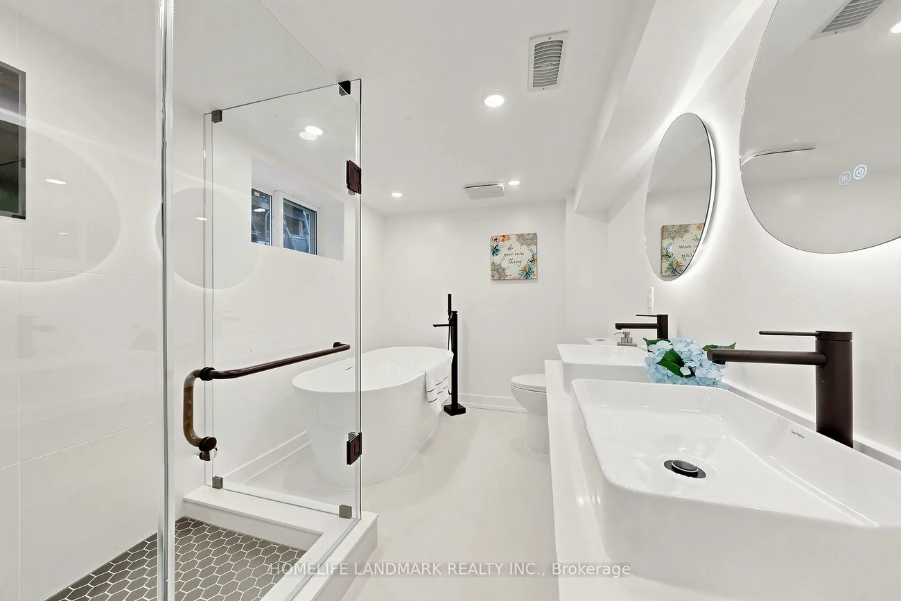 55, Chilton, East York, Toronto