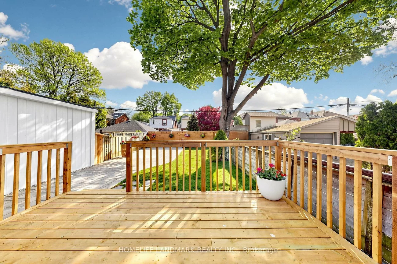 55, Chilton, East York, Toronto