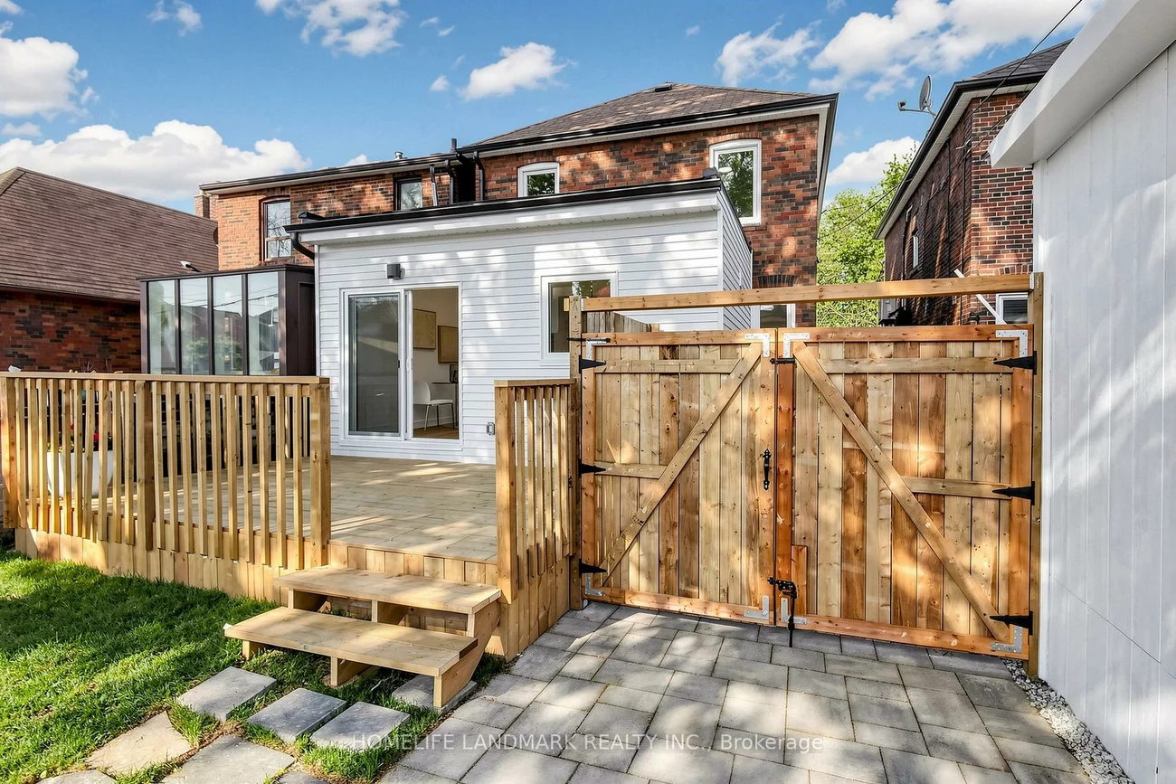 55, Chilton, East York, Toronto