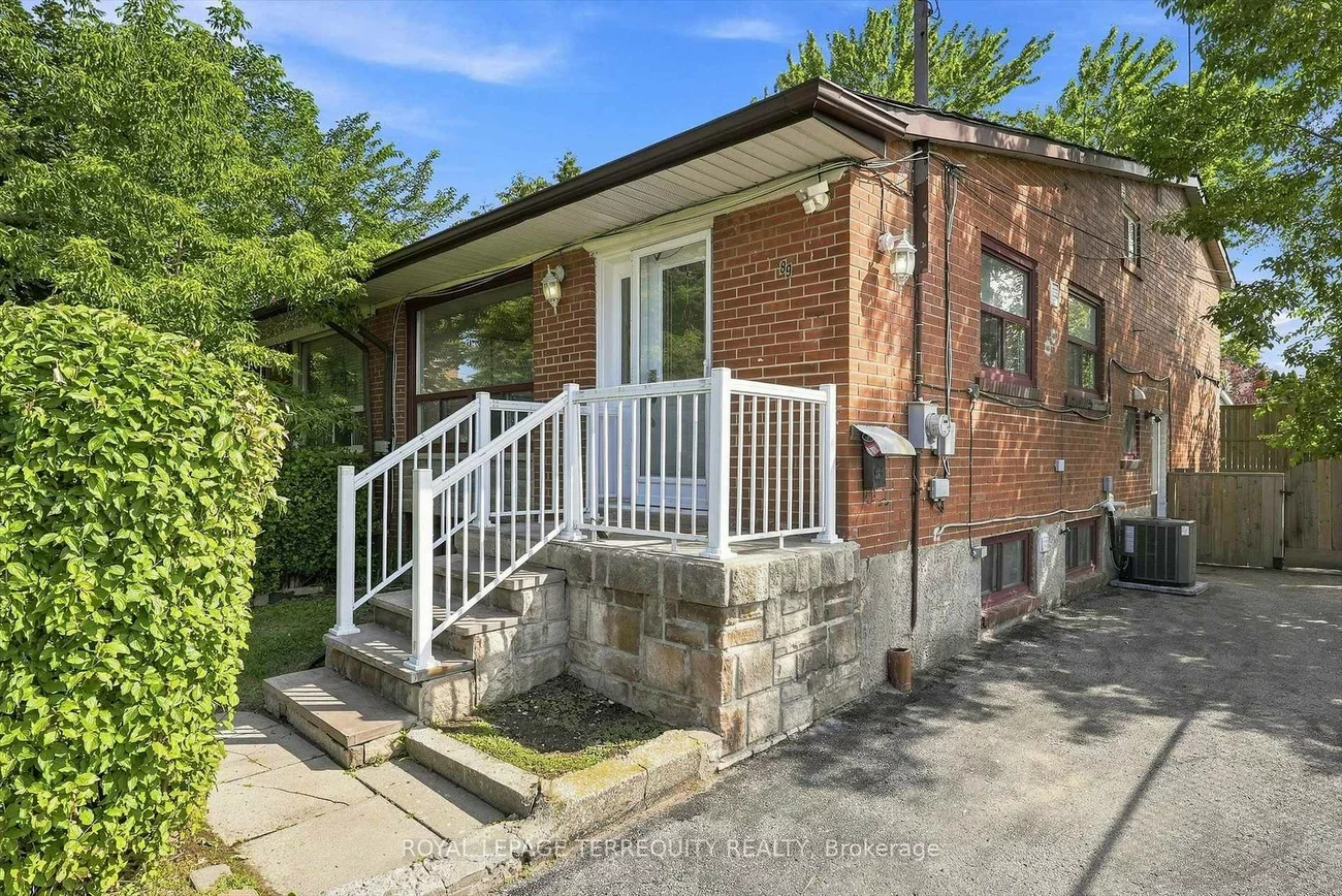 89, Benjamin, Kennedy Park, Toronto