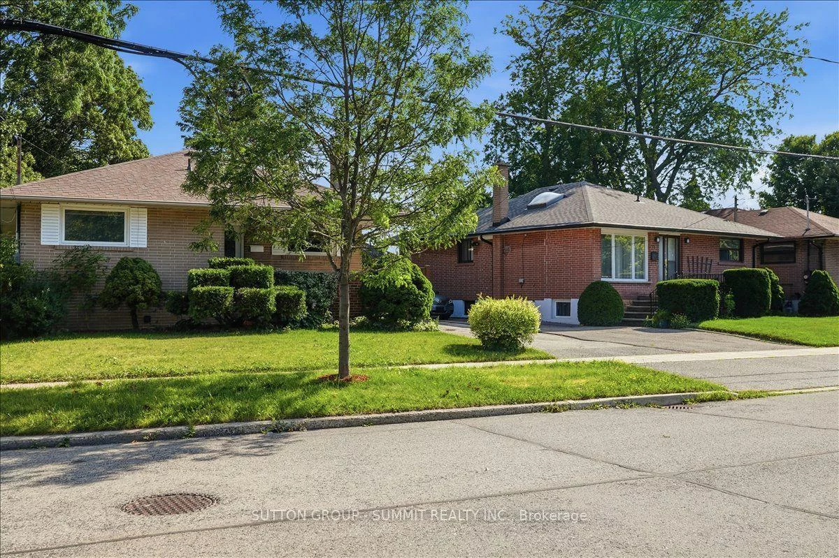 73, Thornbeck, Woburn, Toronto