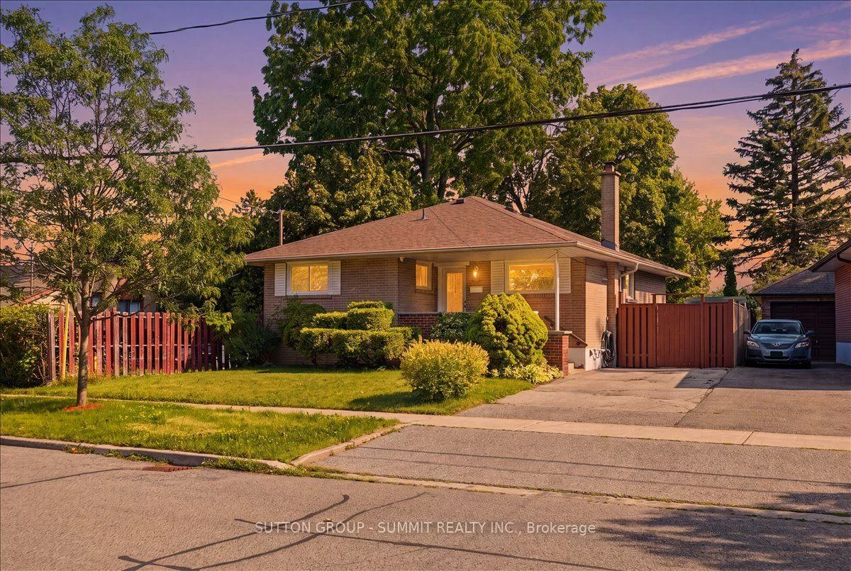 73, Thornbeck, Woburn, Toronto