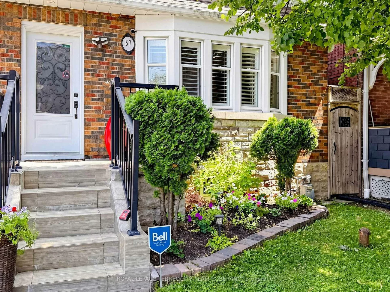 67, Barrington, Crescent Town, Toronto