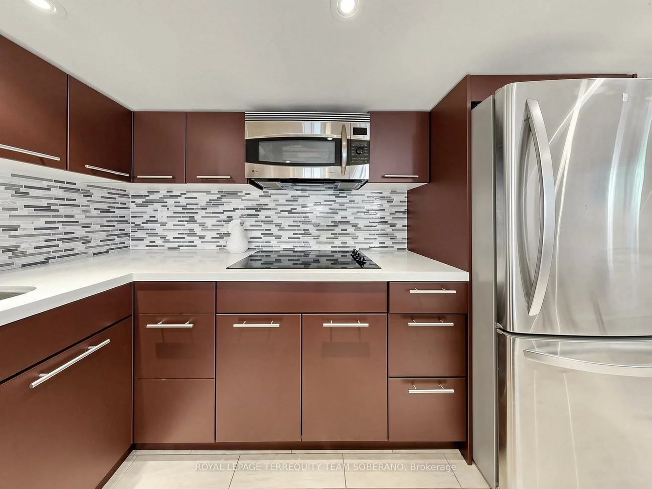 67, Barrington, Crescent Town, Toronto