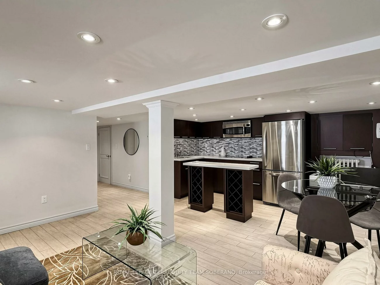 67, Barrington, Crescent Town, Toronto