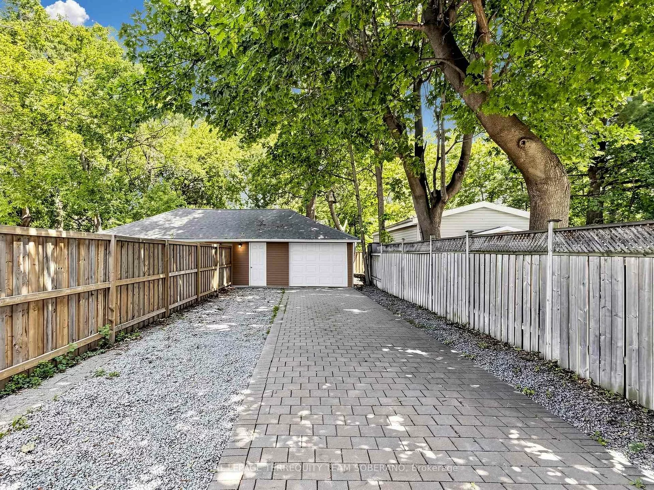 67, Barrington, Crescent Town, Toronto