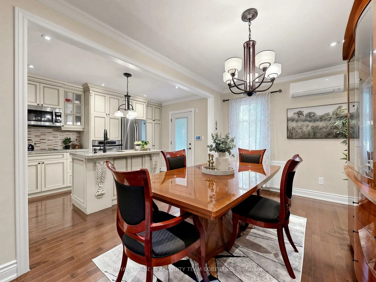 67, Barrington, Crescent Town, Toronto
