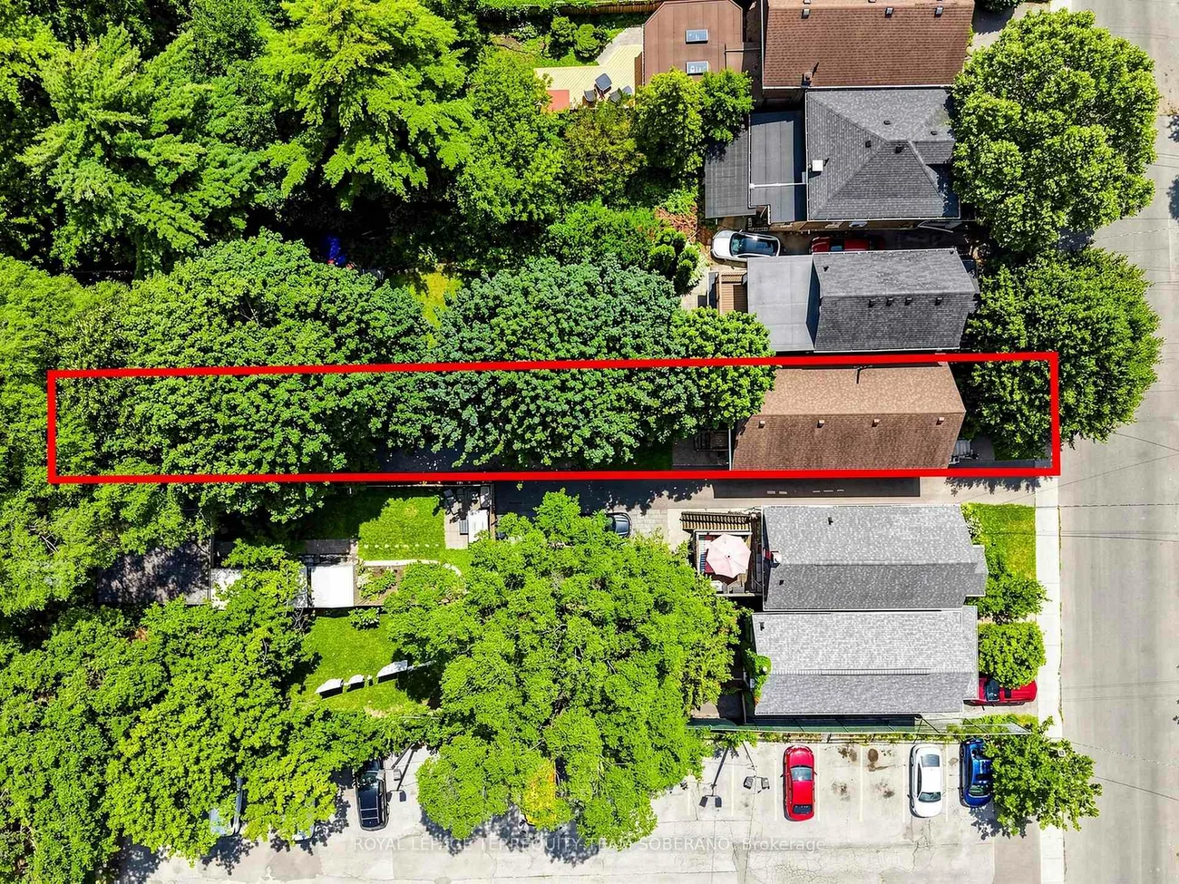 67, Barrington, Crescent Town, Toronto