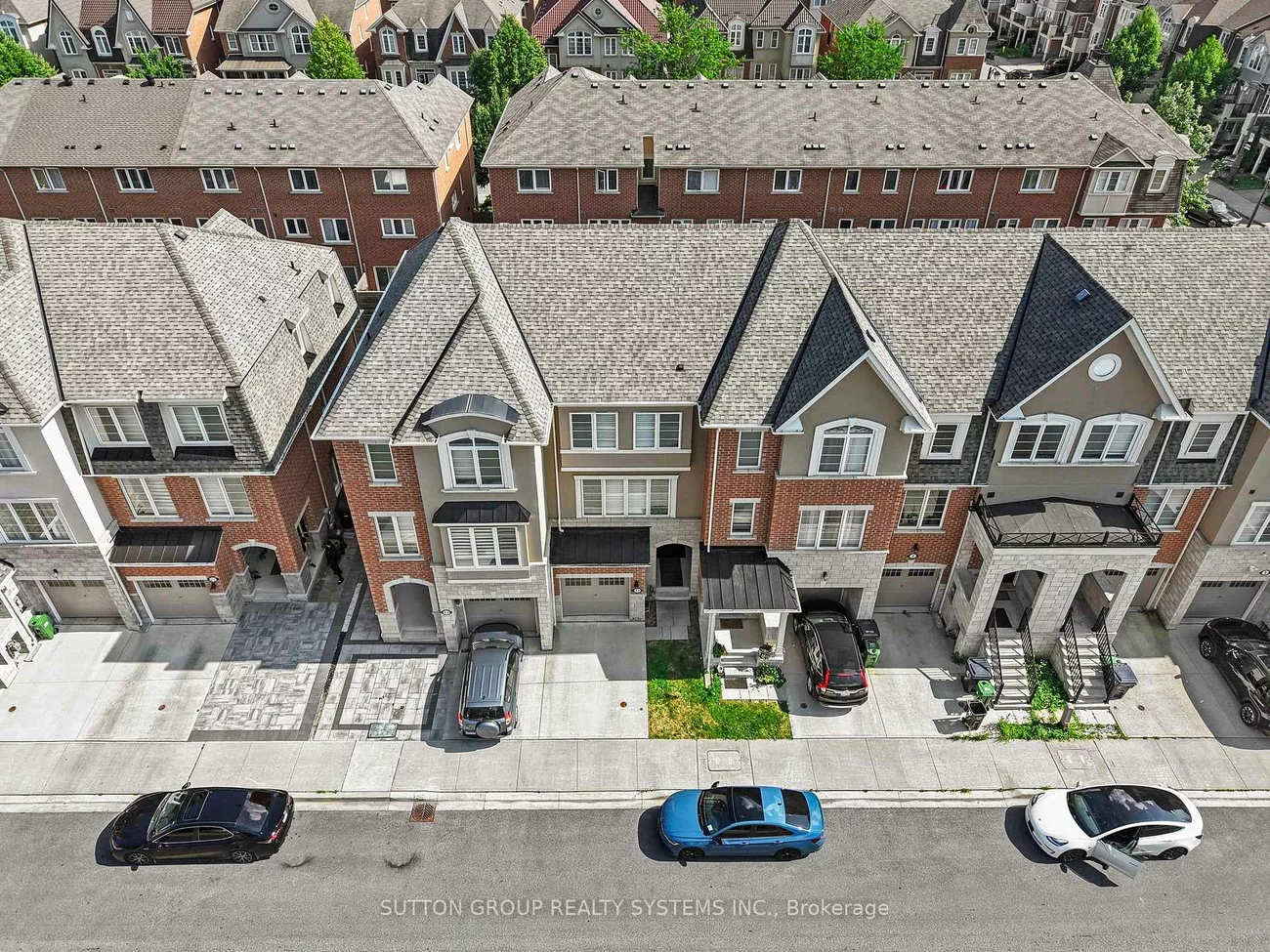 11, Fusilier, Clairlea-Birchmount, Toronto