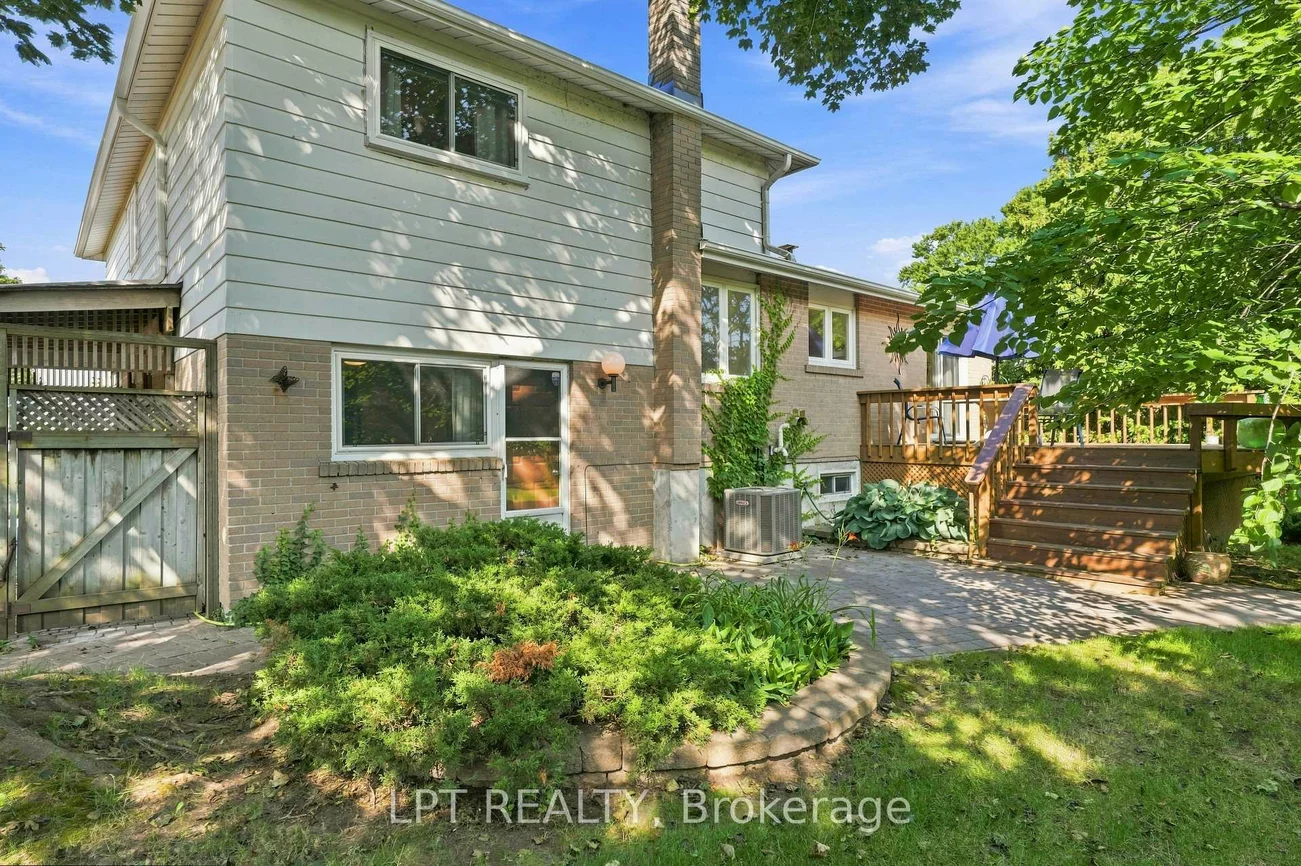 46, Tweedrock, Morningside, Toronto