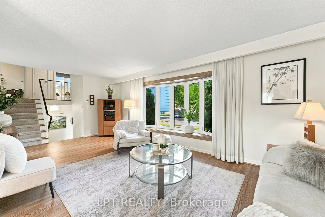 46, Tweedrock, Morningside, Toronto