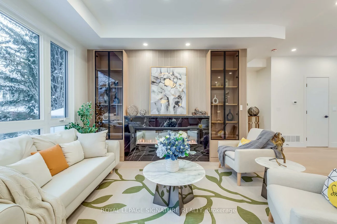 24, Merritt, O'Connor-Parkview, Toronto