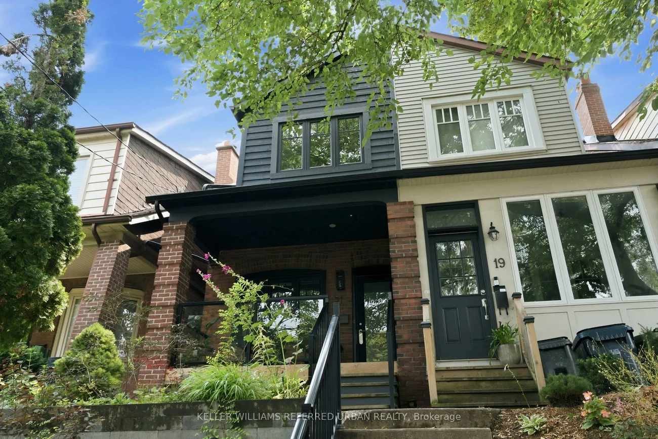 21, Millbrook, North Riverdale, Toronto