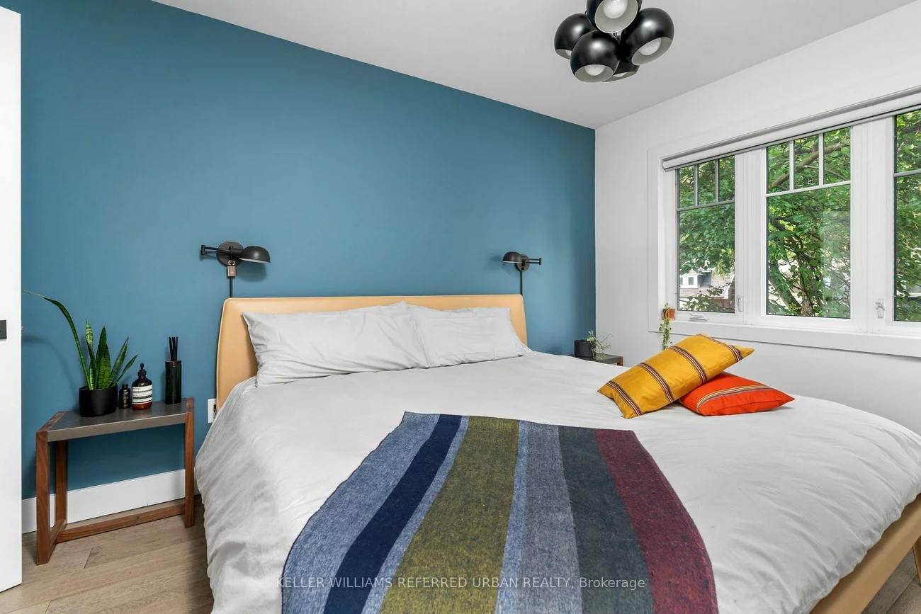 21, Millbrook, North Riverdale, Toronto