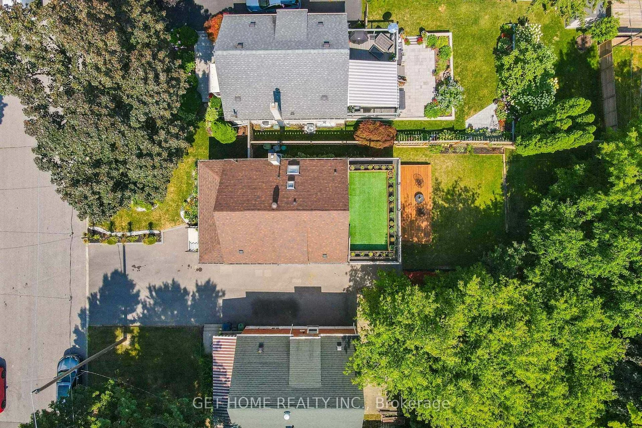 11, Twin Pauls, Wexford-Maryvale, Toronto