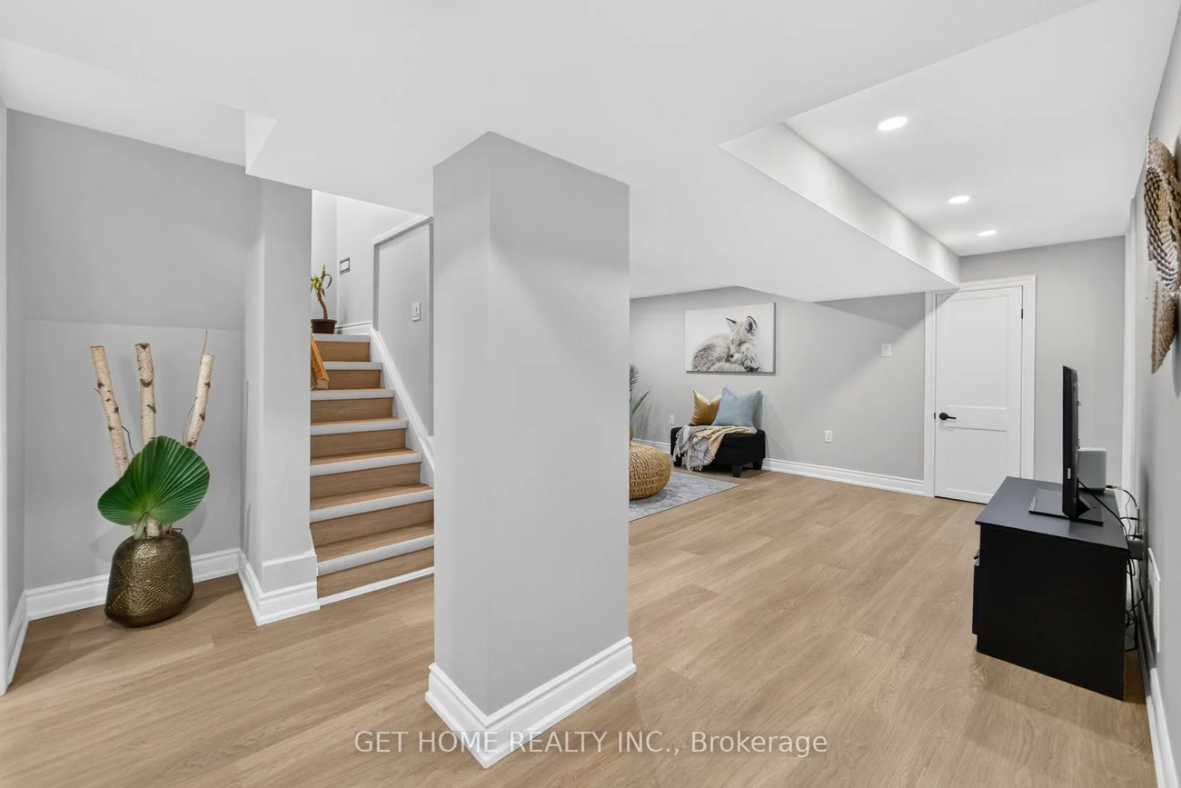 11, Twin Pauls, Wexford-Maryvale, Toronto