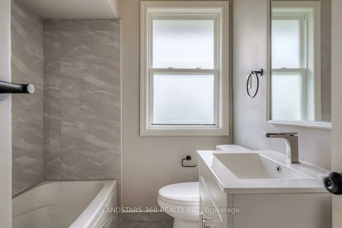 127, Galloway, West Hill, Toronto