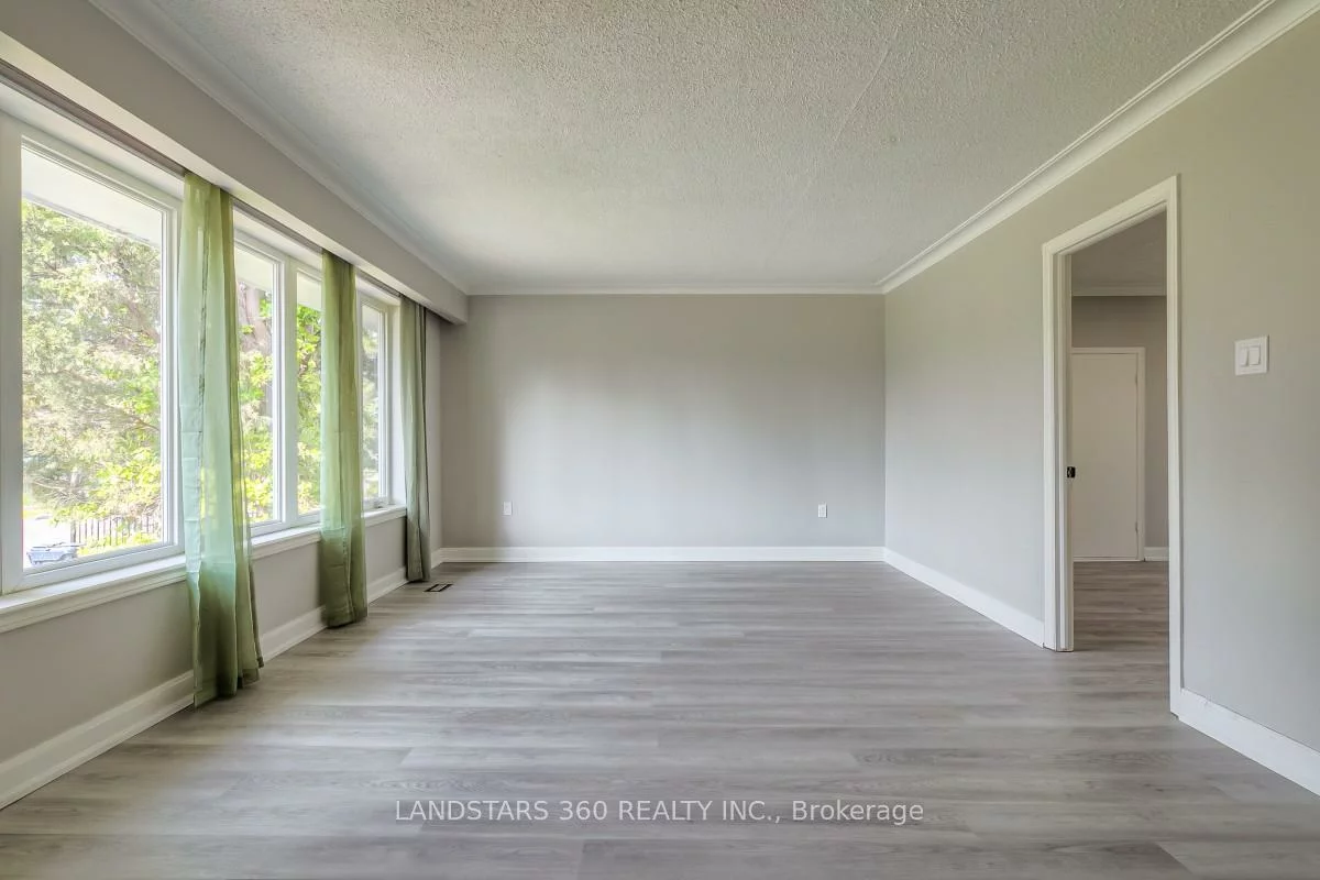 127, Galloway, West Hill, Toronto