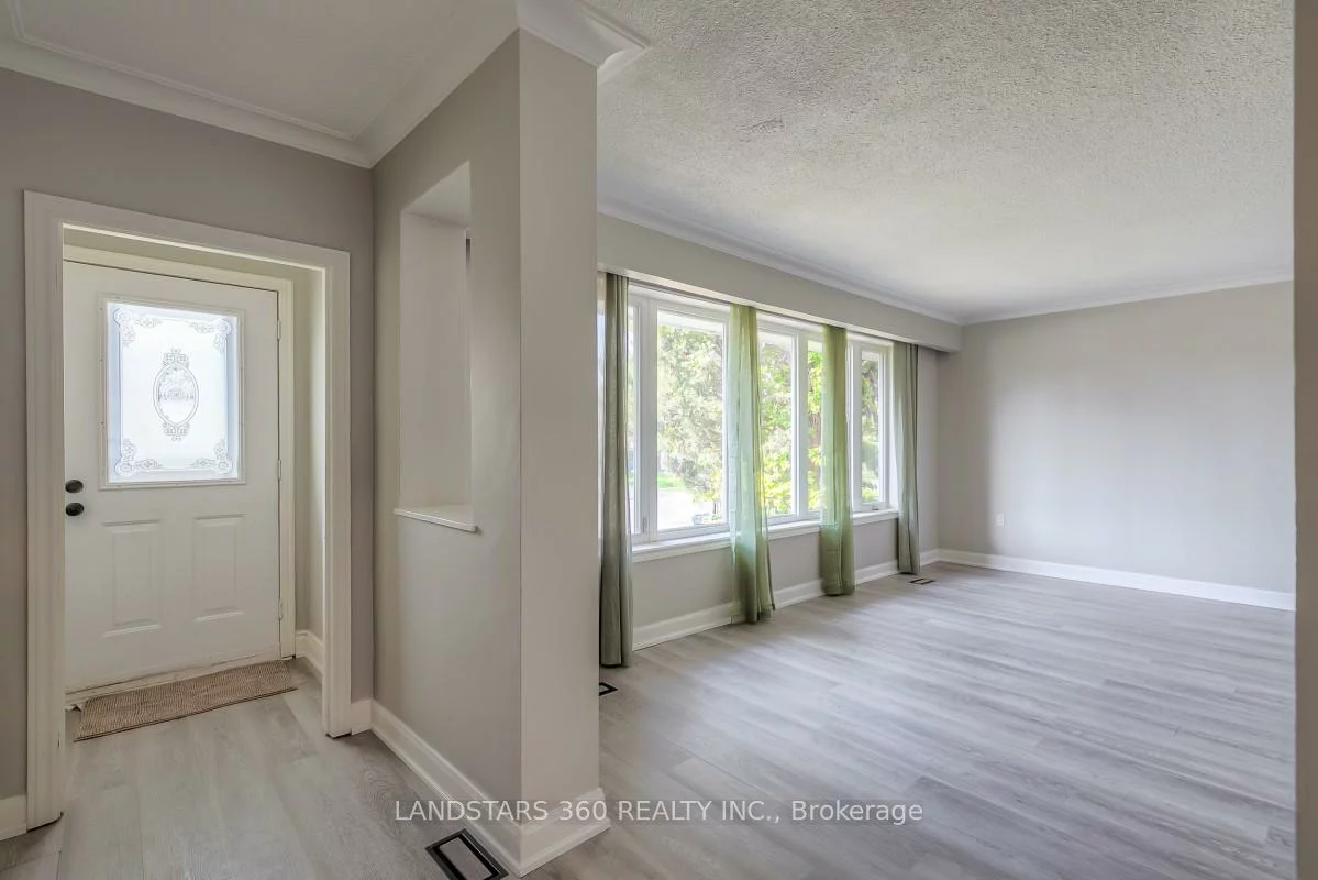 127, Galloway, West Hill, Toronto