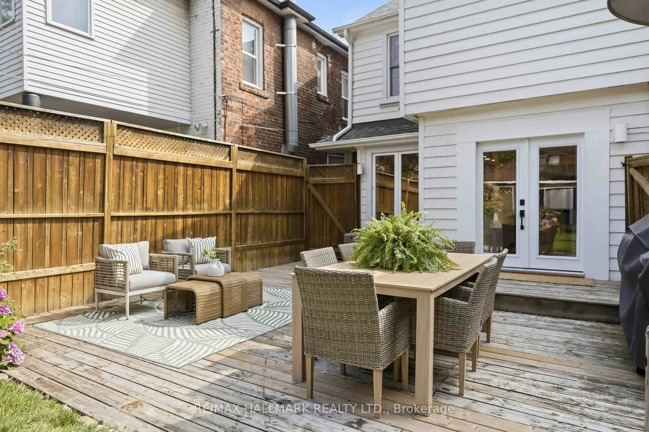 192, Wineva, The Beaches, Toronto