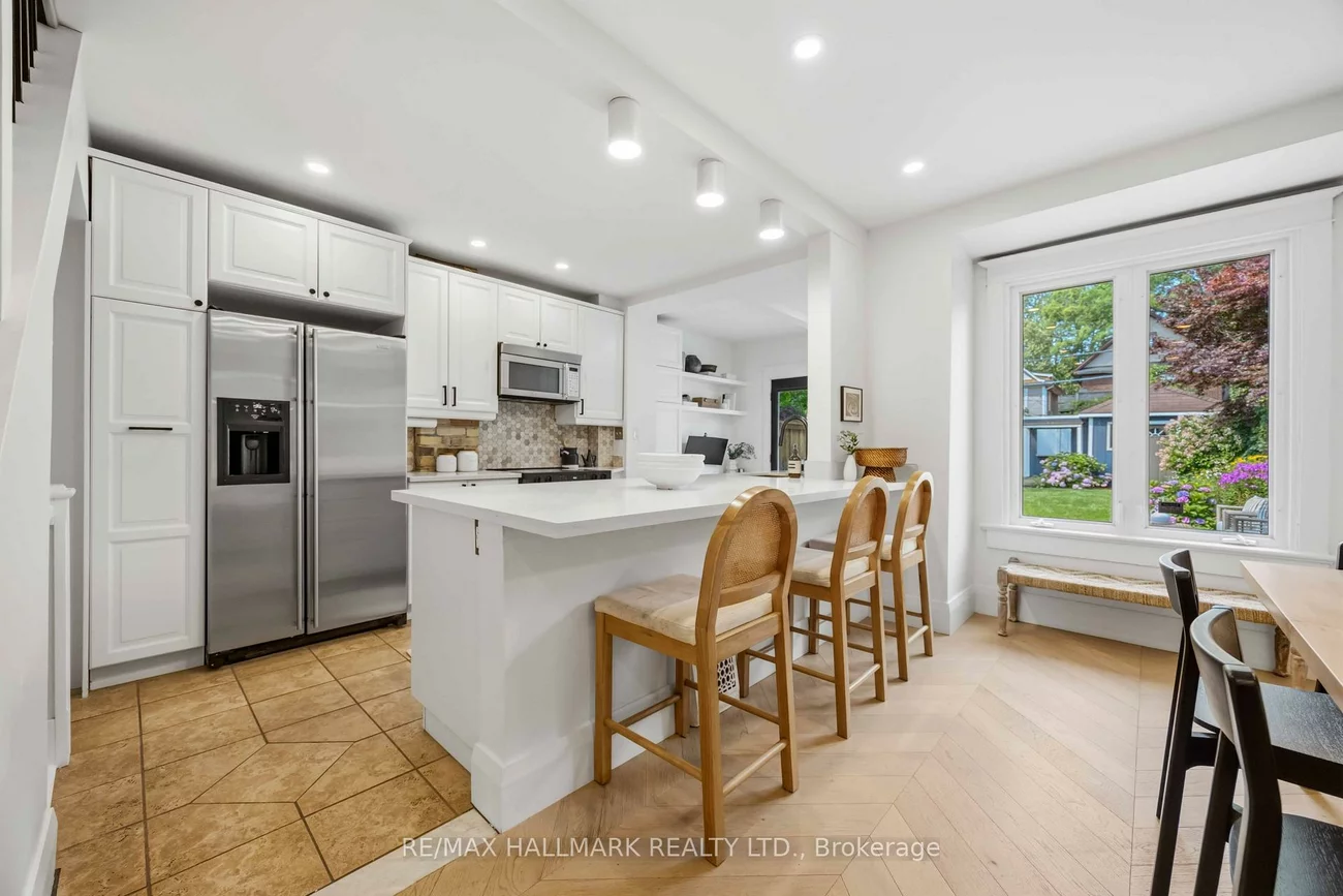 192, Wineva, The Beaches, Toronto