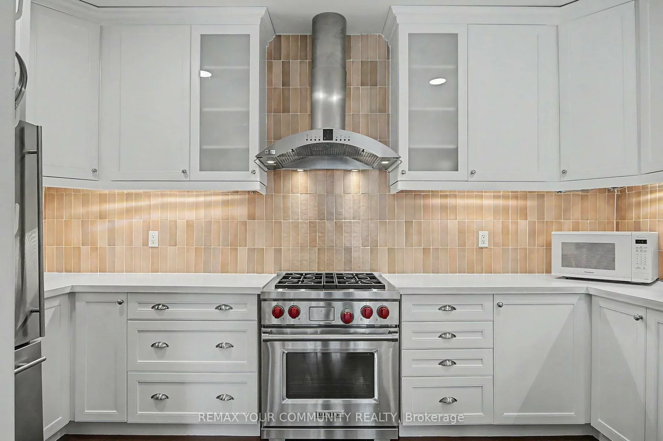 1079, Broadview, Broadview North, Toronto