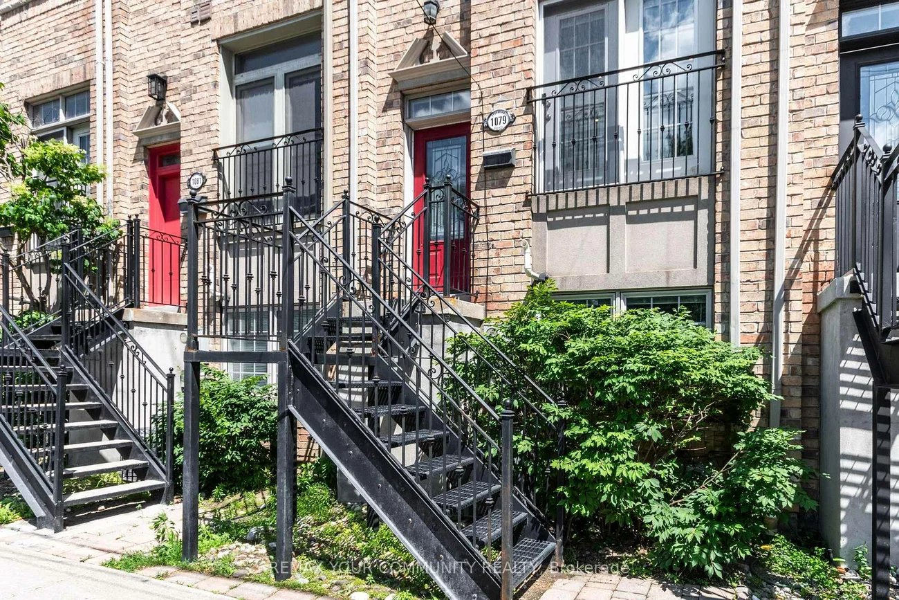 1079, Broadview, Broadview North, Toronto