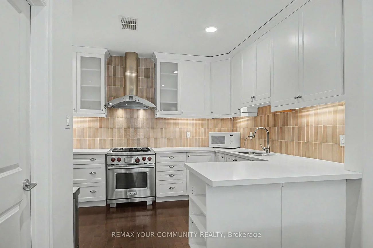 1079, Broadview, Broadview North, Toronto