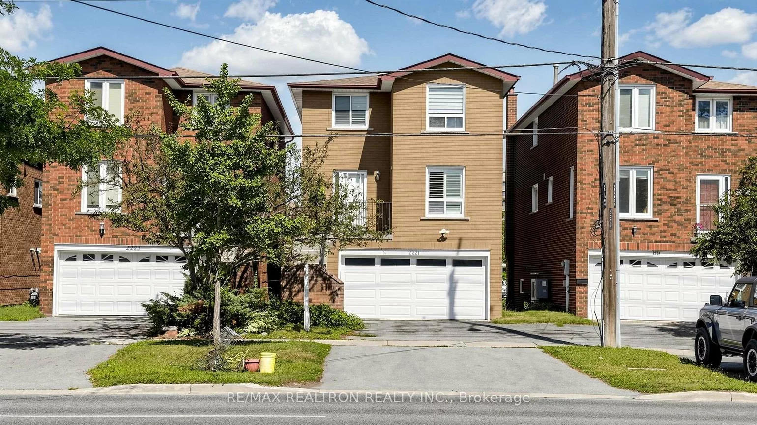 2221, Warden, Tam O'Shanter-Sullivan, Toronto
