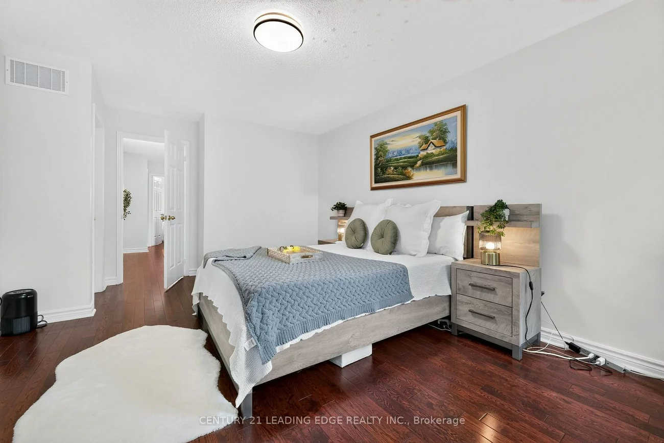 63, Wilkes, Clairlea-Birchmount, Toronto