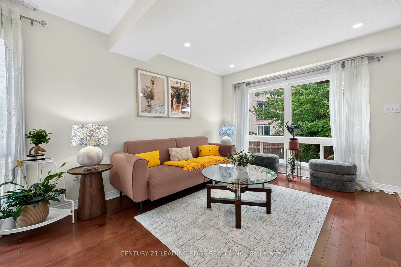 63, Wilkes, Clairlea-Birchmount, Toronto