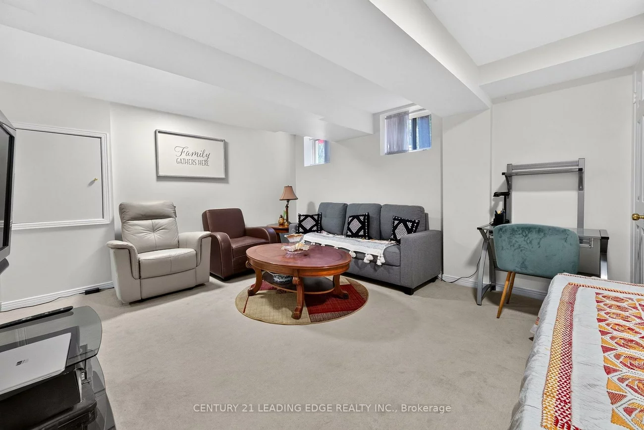 63, Wilkes, Clairlea-Birchmount, Toronto