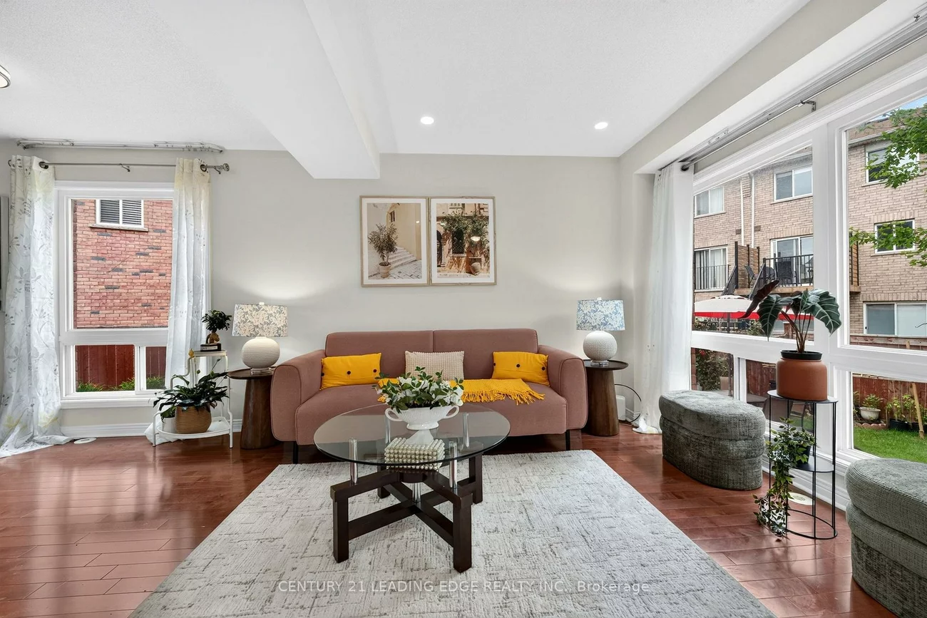 63, Wilkes, Clairlea-Birchmount, Toronto