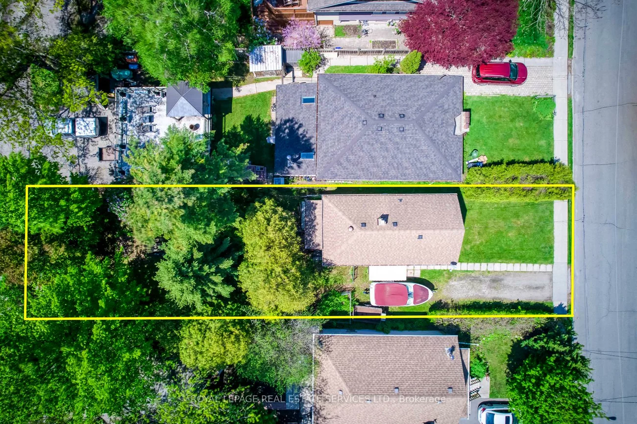 10, Thatcher, Cliffcrest, Toronto
