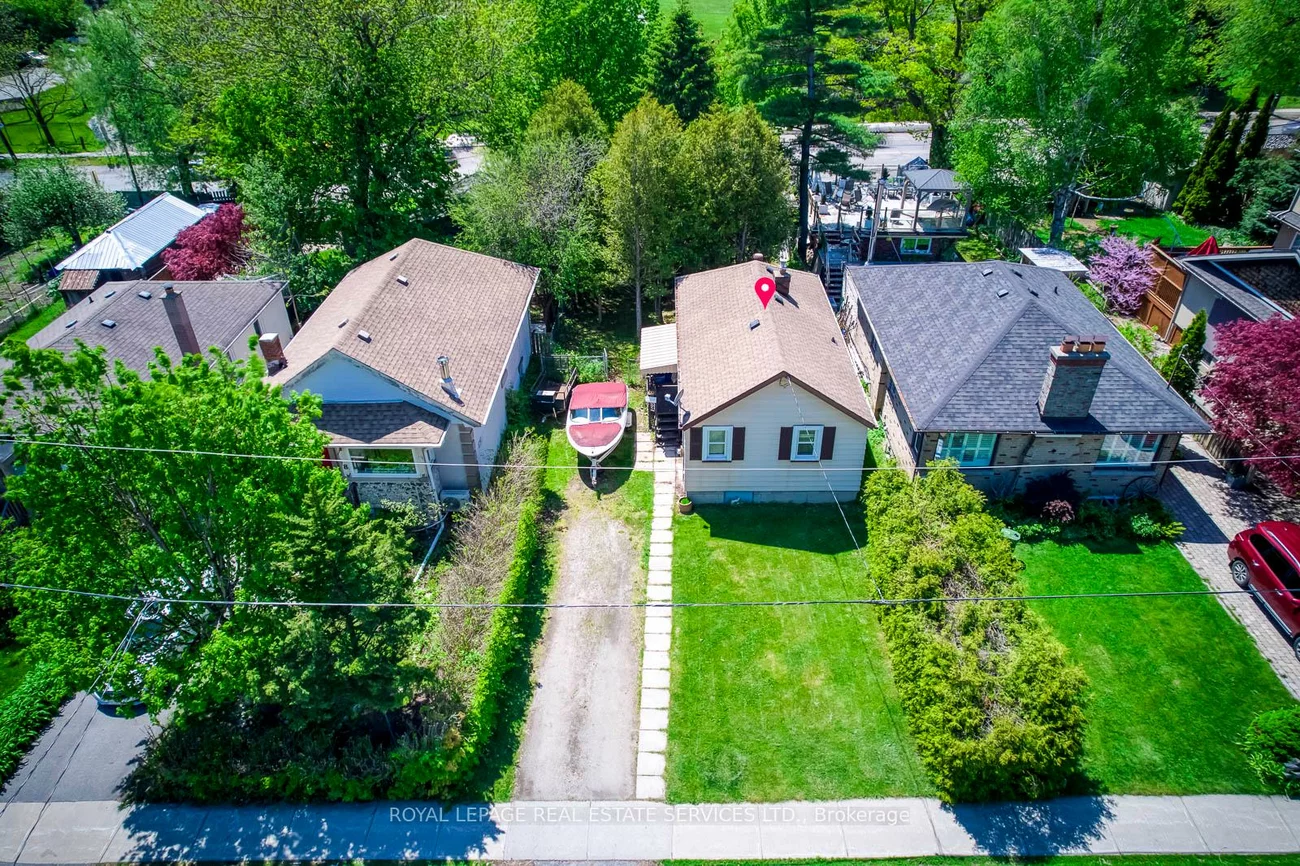 10, Thatcher, Cliffcrest, Toronto