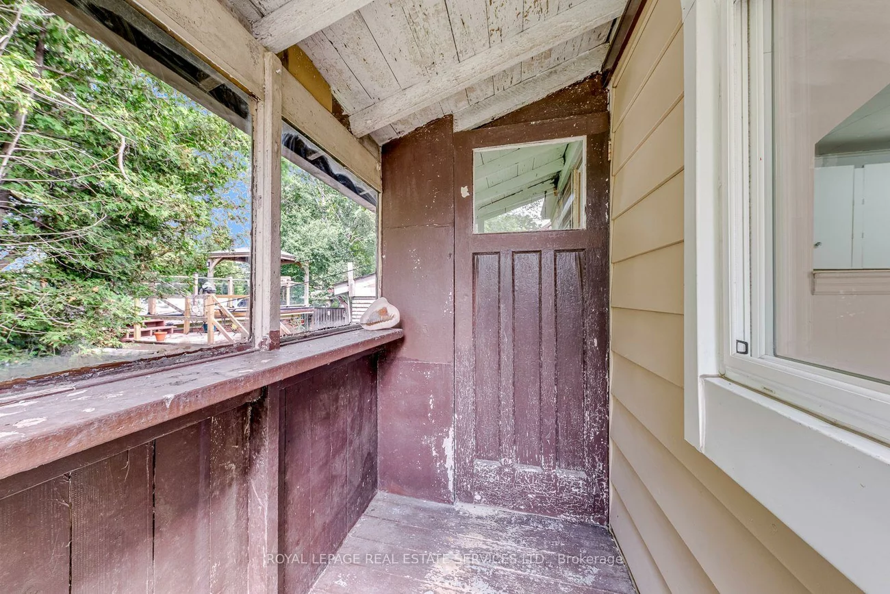 10, Thatcher, Cliffcrest, Toronto