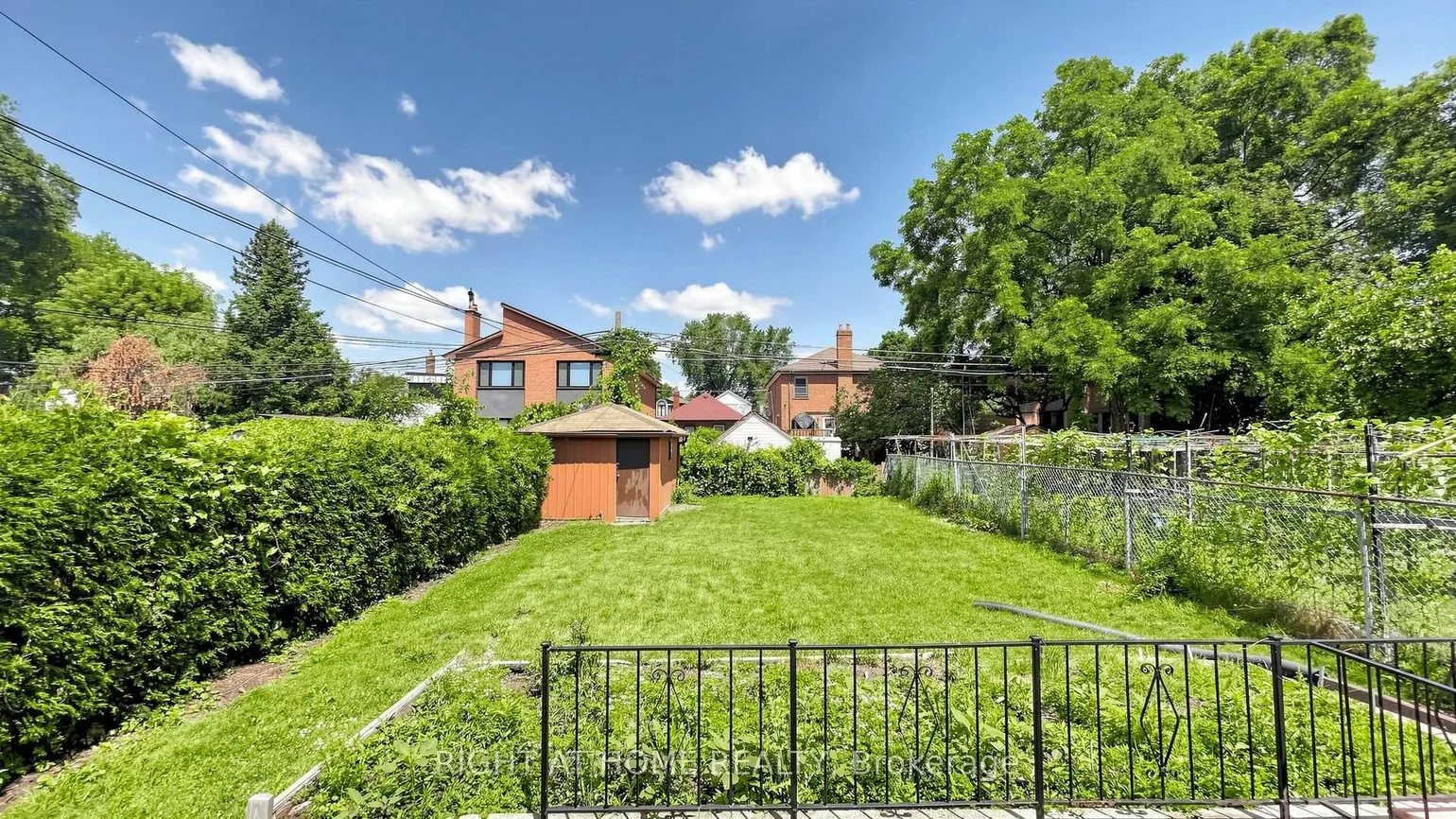 20, Torrens, Broadview North, Toronto