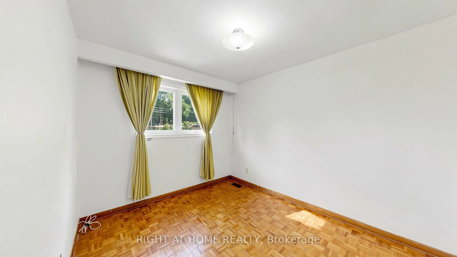 20, Torrens, Broadview North, Toronto