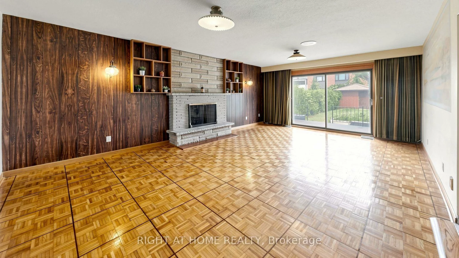 20, Torrens, Broadview North, Toronto