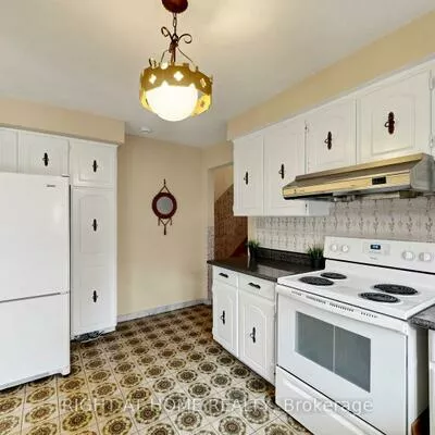 20, Torrens, Broadview North, Toronto