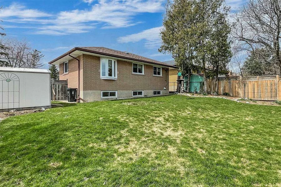 5, Mid Pines, Woburn, Toronto